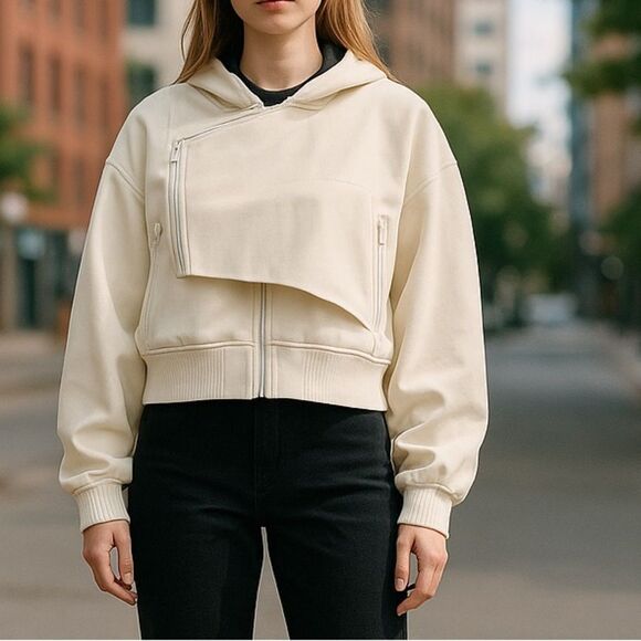 White bomber jacket Size Small lots of pockets NWT - Picture 1 of 12